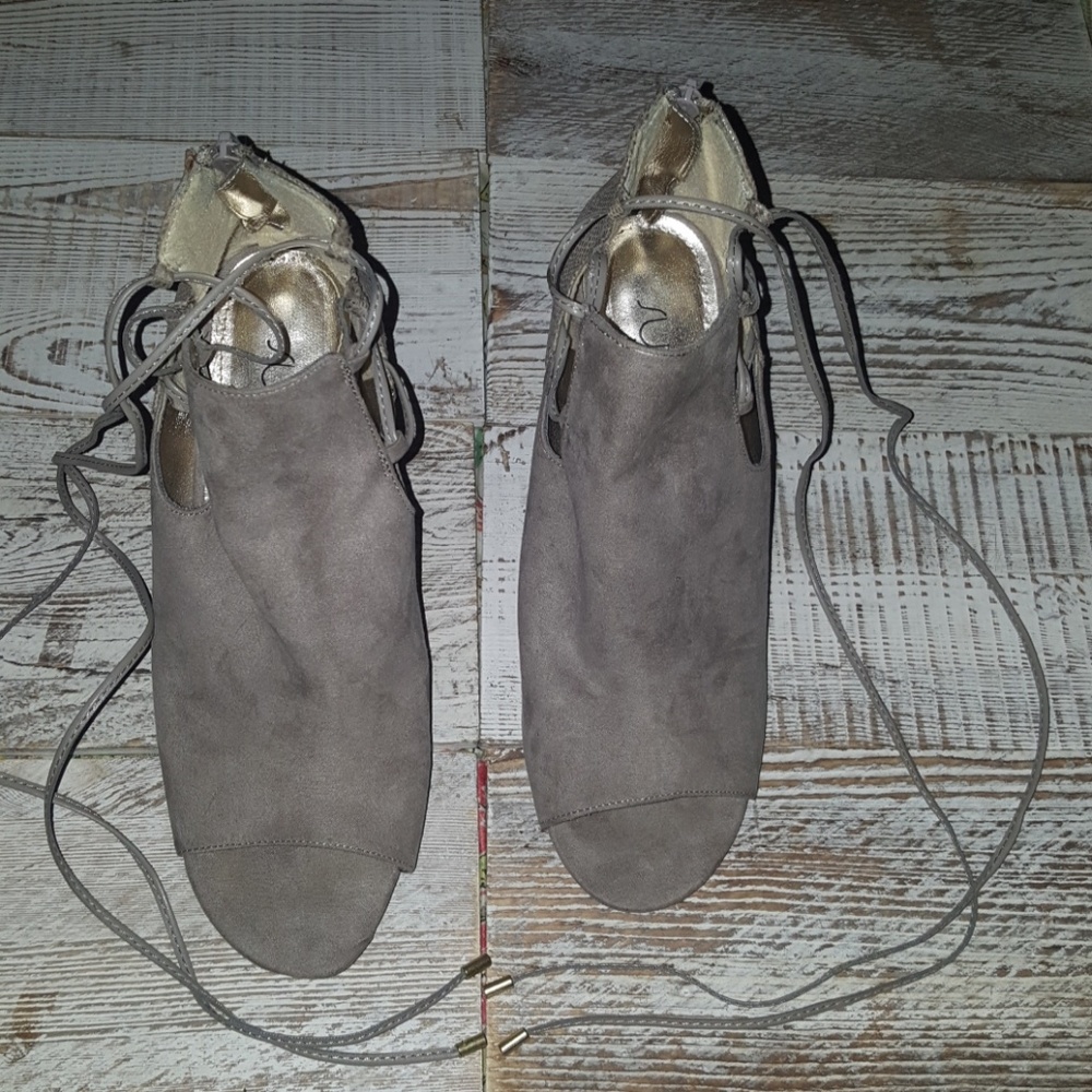 Sugar Size 10 Open Toe Heel - image 2